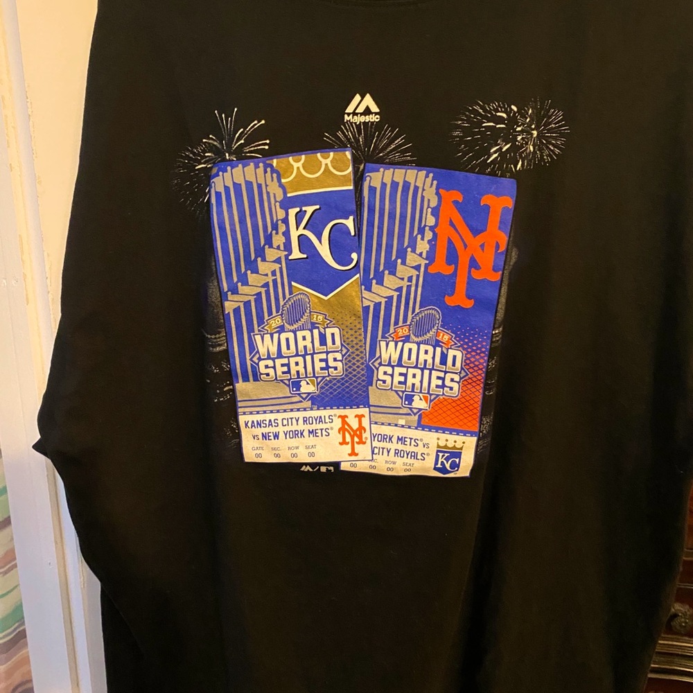 NY Mets n KC Royals World Series T-shirt/brand new